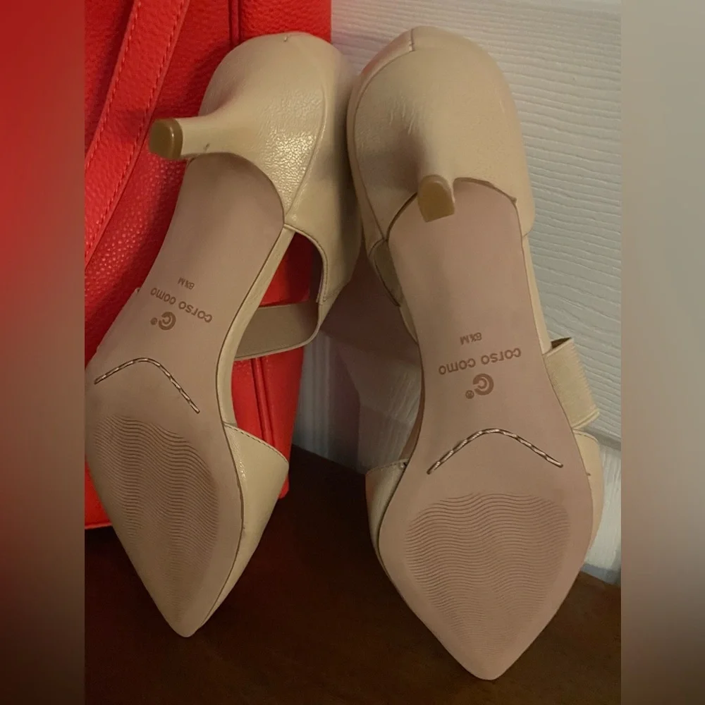 Corso Como Denise Strappy Pumps Tan kitten heel Leather  (2 1/2”)
Size 8.5 
EUC - Picture 7 of 9
